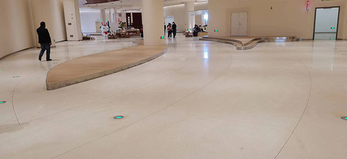 水磨石施工现场2